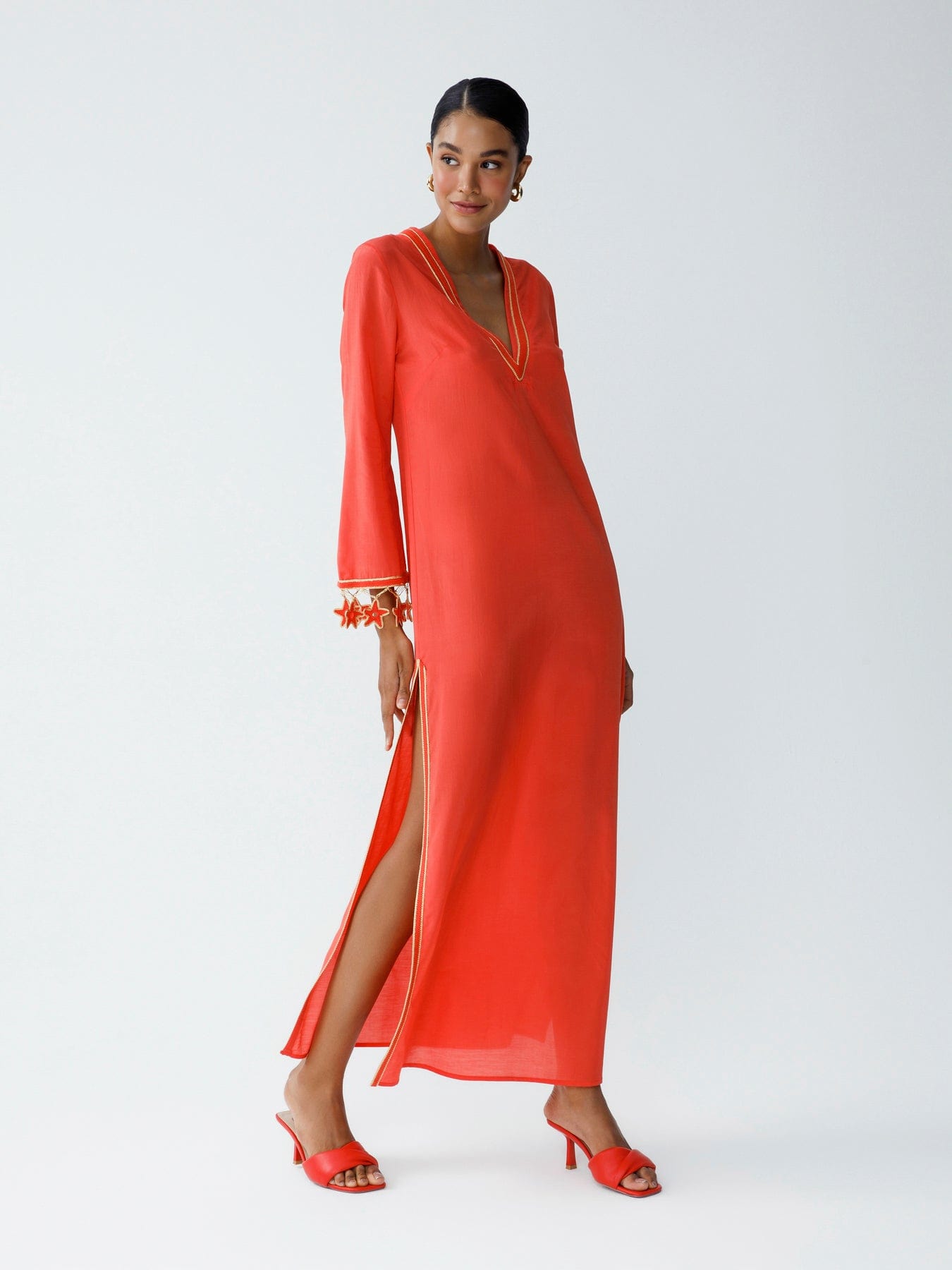 V shop neck caftan